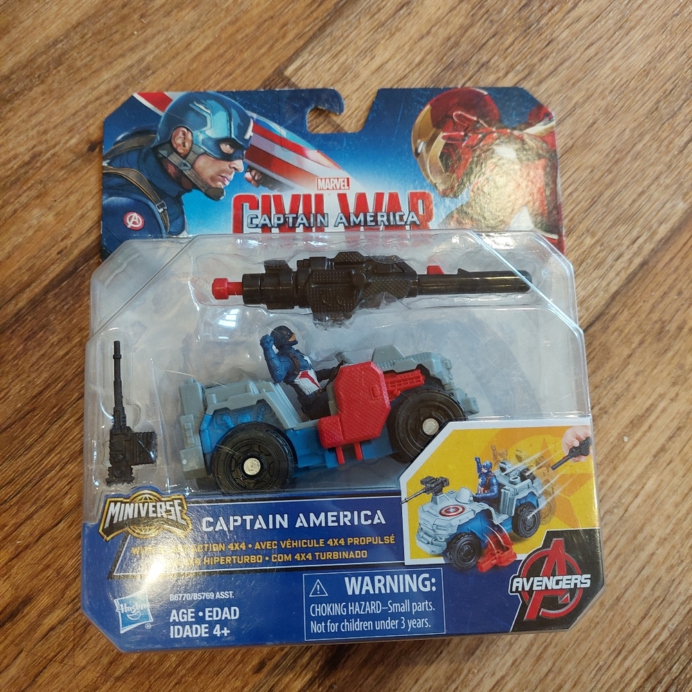 Captain America Civil War Blast Action Vehicle Marvel Avengers 2015 NIB